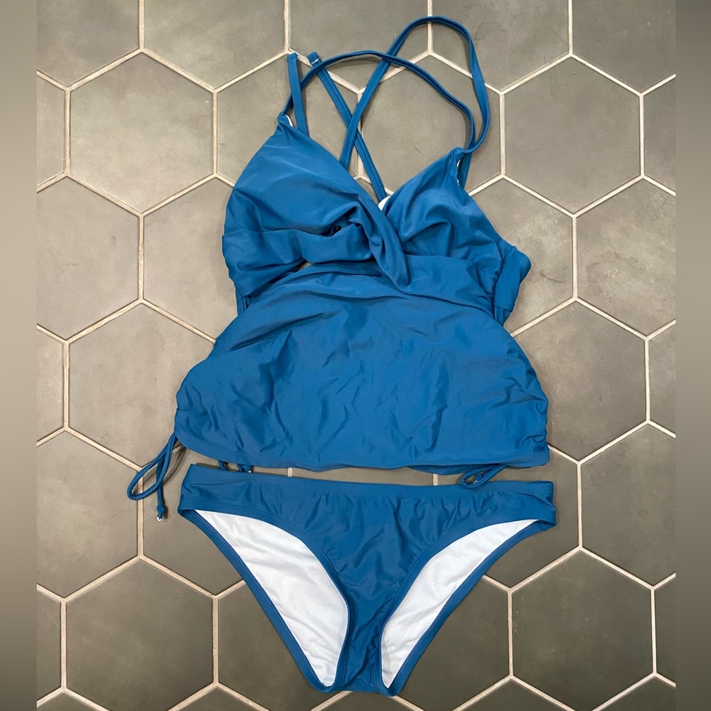 CUPSHE Women Swimsuit Maternity Tankini Set. Large. Teal color.